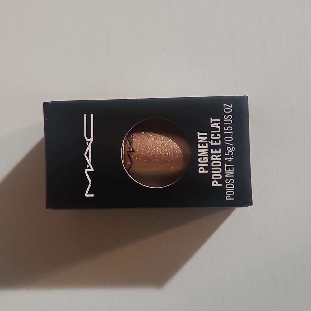 MAC Tan Pigment - Picture 4 of 7
